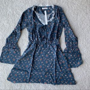 EGGIE SHOP Ditsy Floral Dress